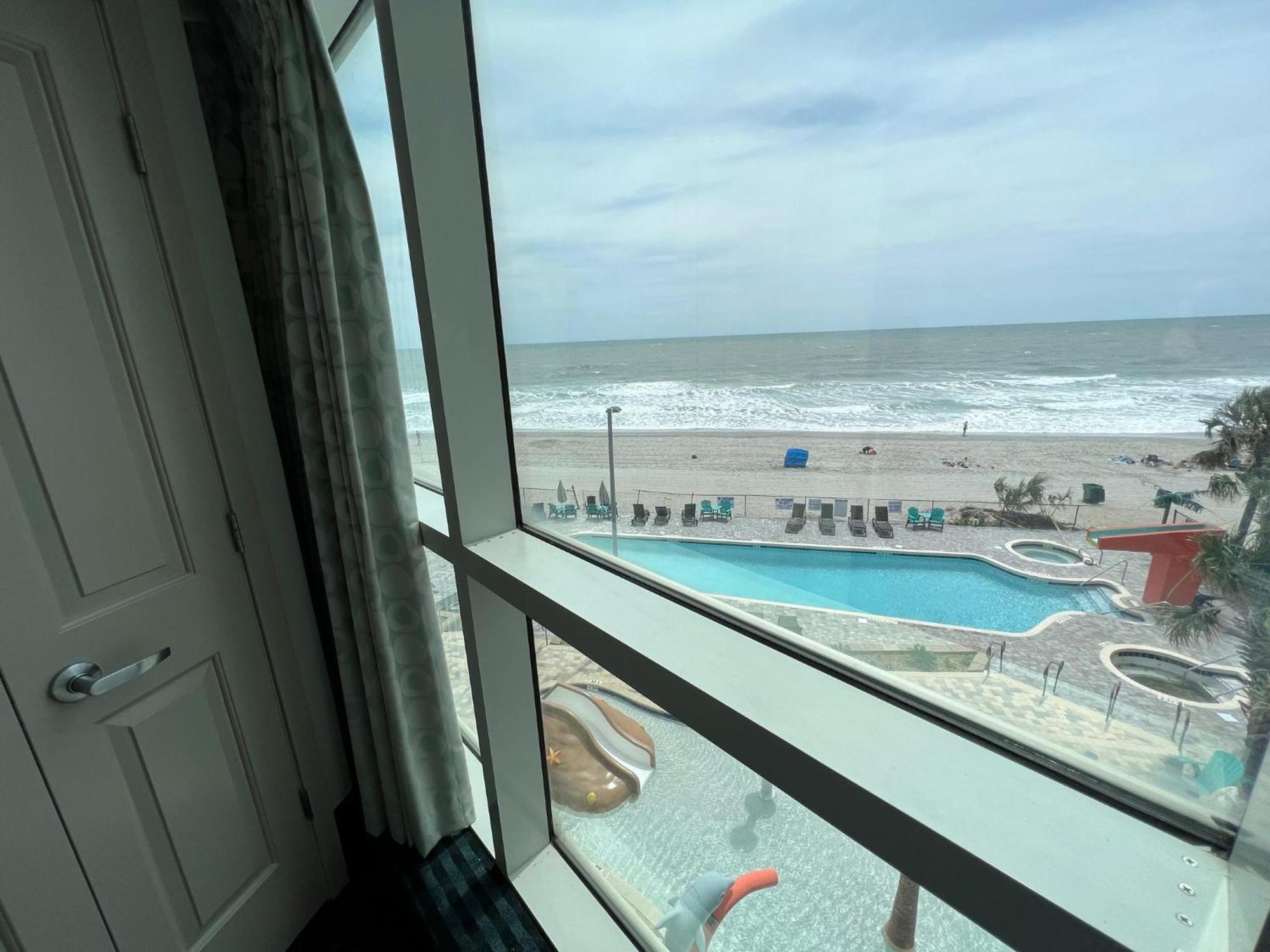 107 S Ocean Blvd, 0308 - Ocean Front Sleeps 6 Holiday home