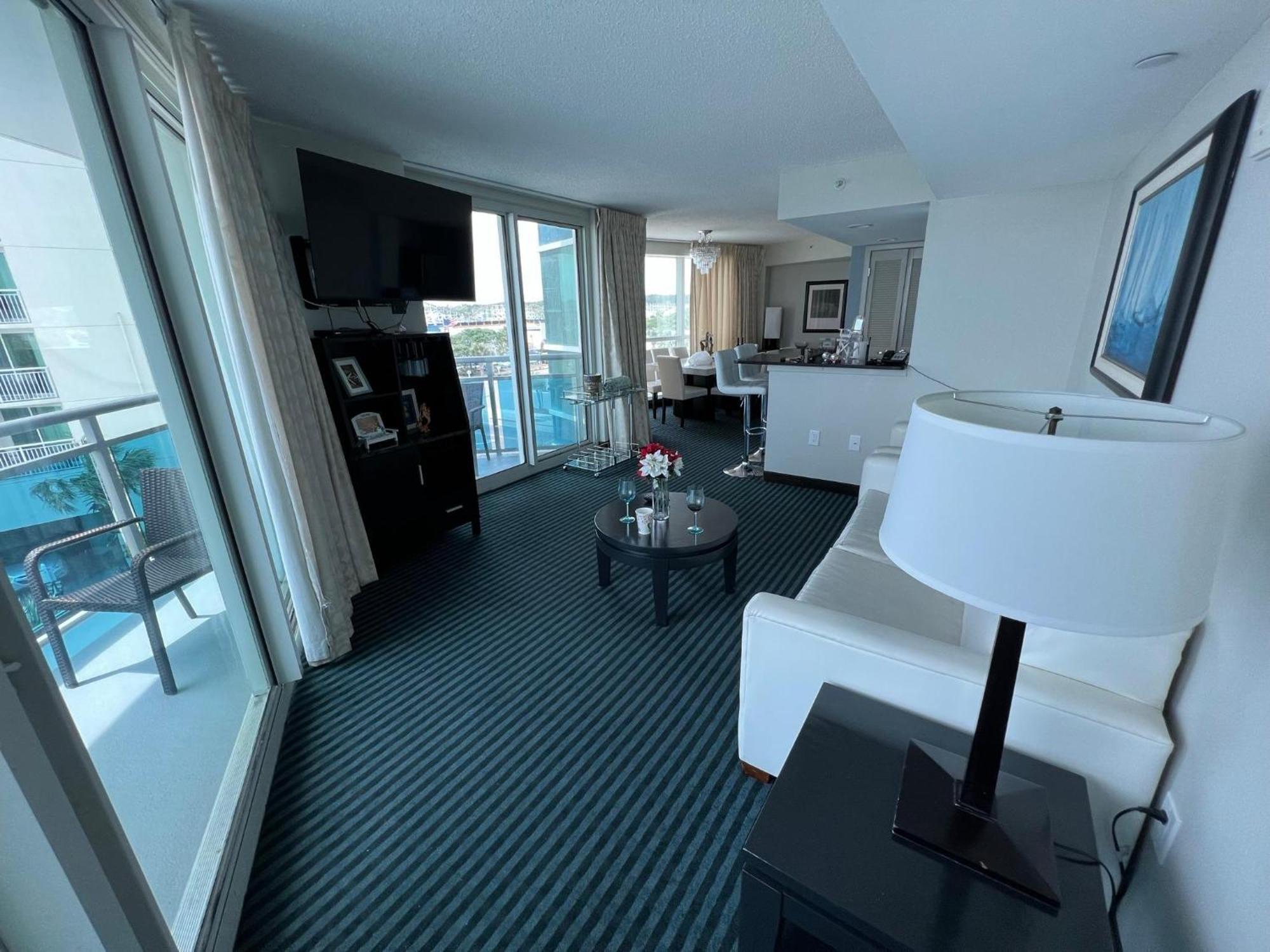 107 S Ocean Blvd, 0308 - Ocean Front Sleeps 6