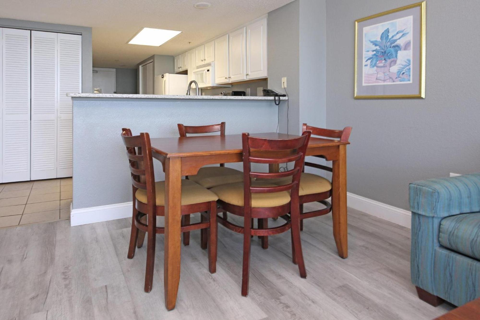 Holiday home 1604 N Ocean Blvd, 0906 - Ocean Front Sleeps 8 Myrtle Beach