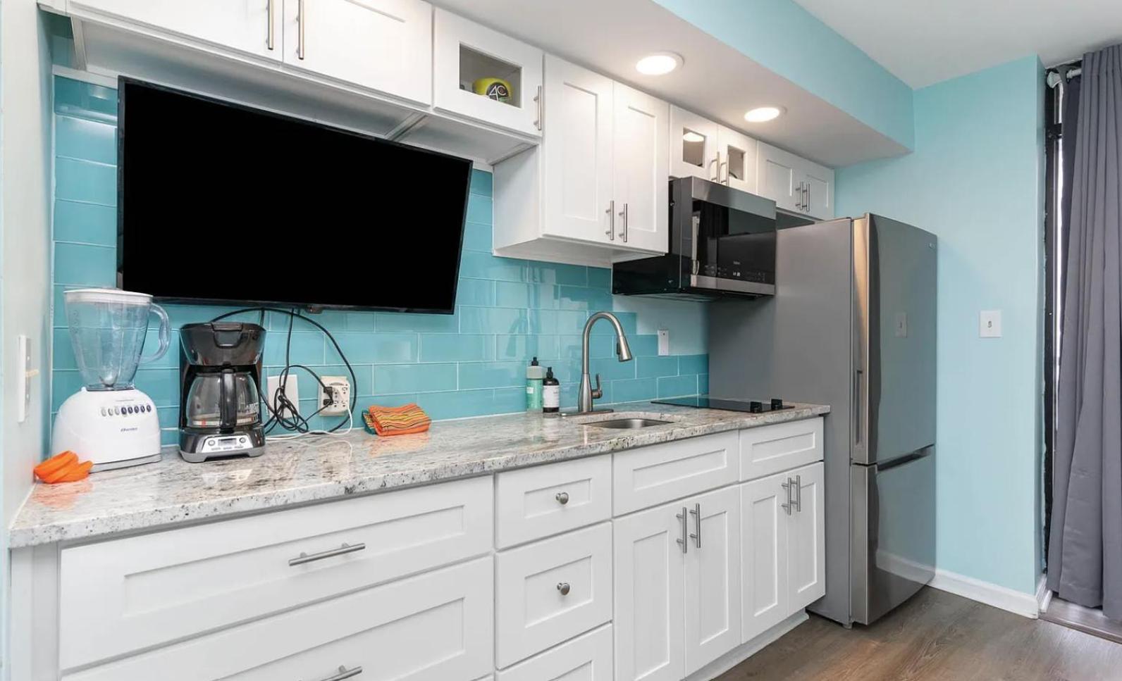 4800 S Ocean Blvd, 0915 - Ocean Front Sleeps 6 Holiday home *