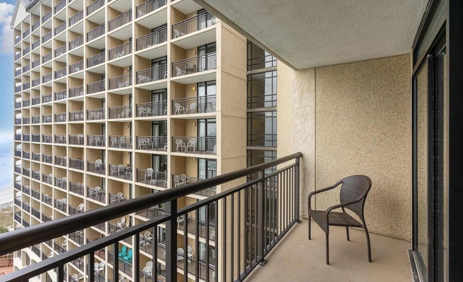 4800 S Ocean Blvd, 0915 - Ocean Front Sleeps 6 *