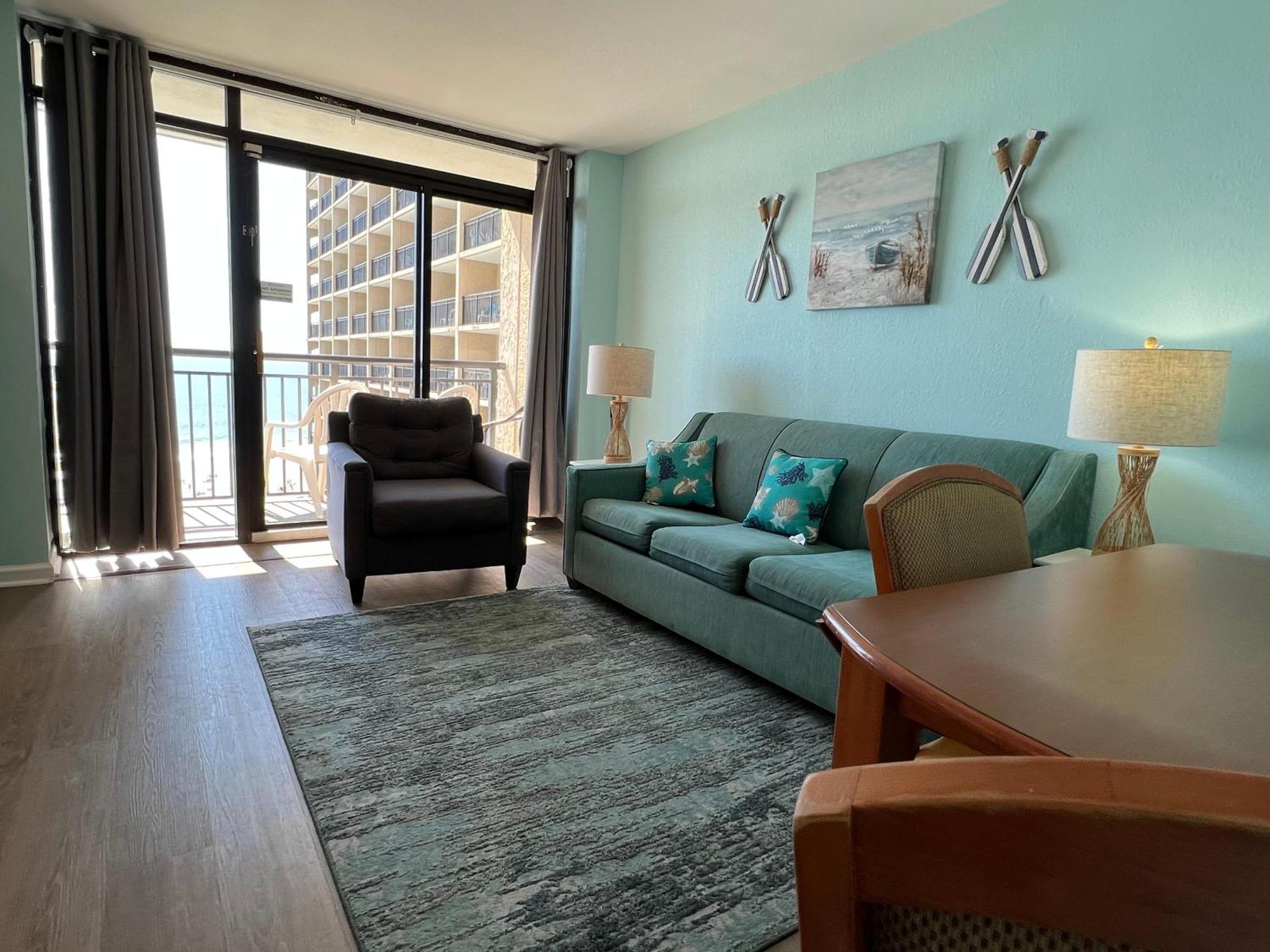 4800 S Ocean Blvd, 0915 - Ocean Front Sleeps 6 Holiday home Myrtle Beach
