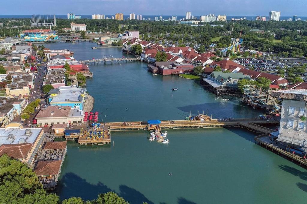 2501 S Ocean Blvd, 1205 - Ocean Front Sleeps 6 Holiday home