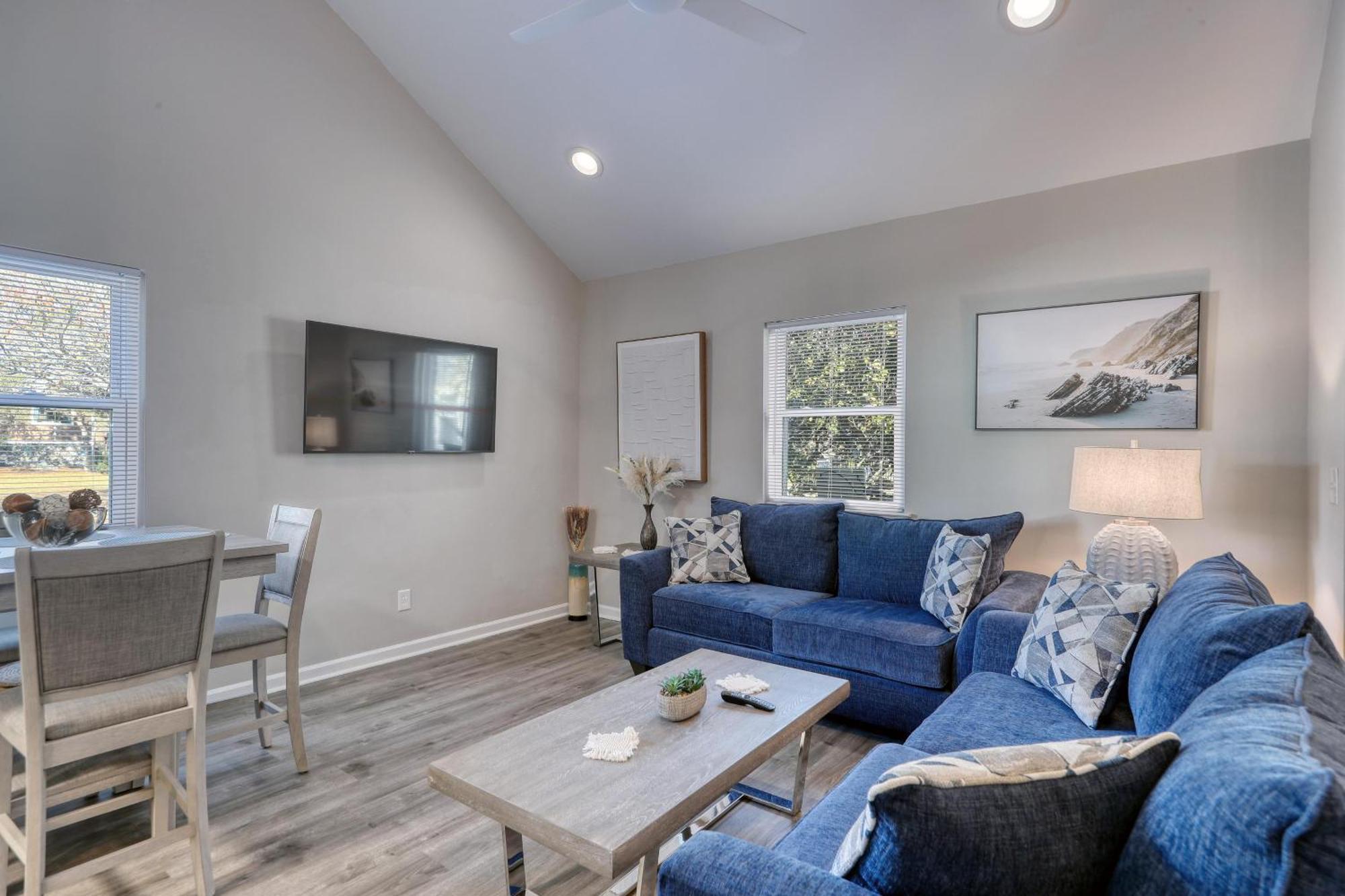 1408 Perrin Dr, Unit D - Ocean Walk Sleeps 8