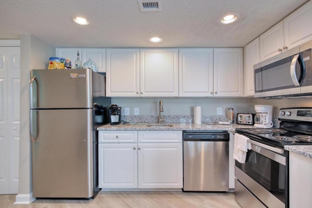 2501 S Ocean Blvd, 0813 - Ocean View Sleeps 8 Holiday home Myrtle Beach