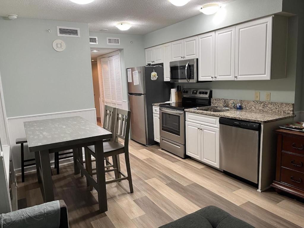 2501 S Ocean Blvd, 0703 - Ocean Front Sleeps 6 * Myrtle Beach