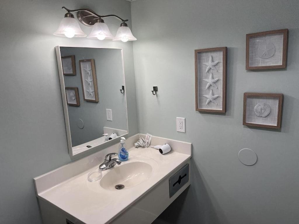 2501 S Ocean Blvd, 0407 - Ocean Front Sleeps 6 Myrtle Beach