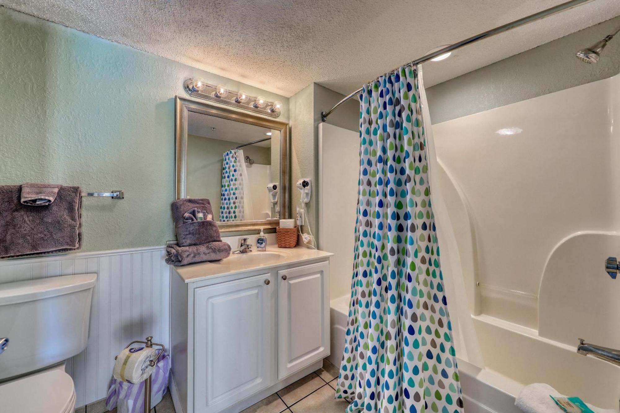 Holiday home 2007 S Ocean Blvd, 0406 - Ocean Front Sleeps 10 *