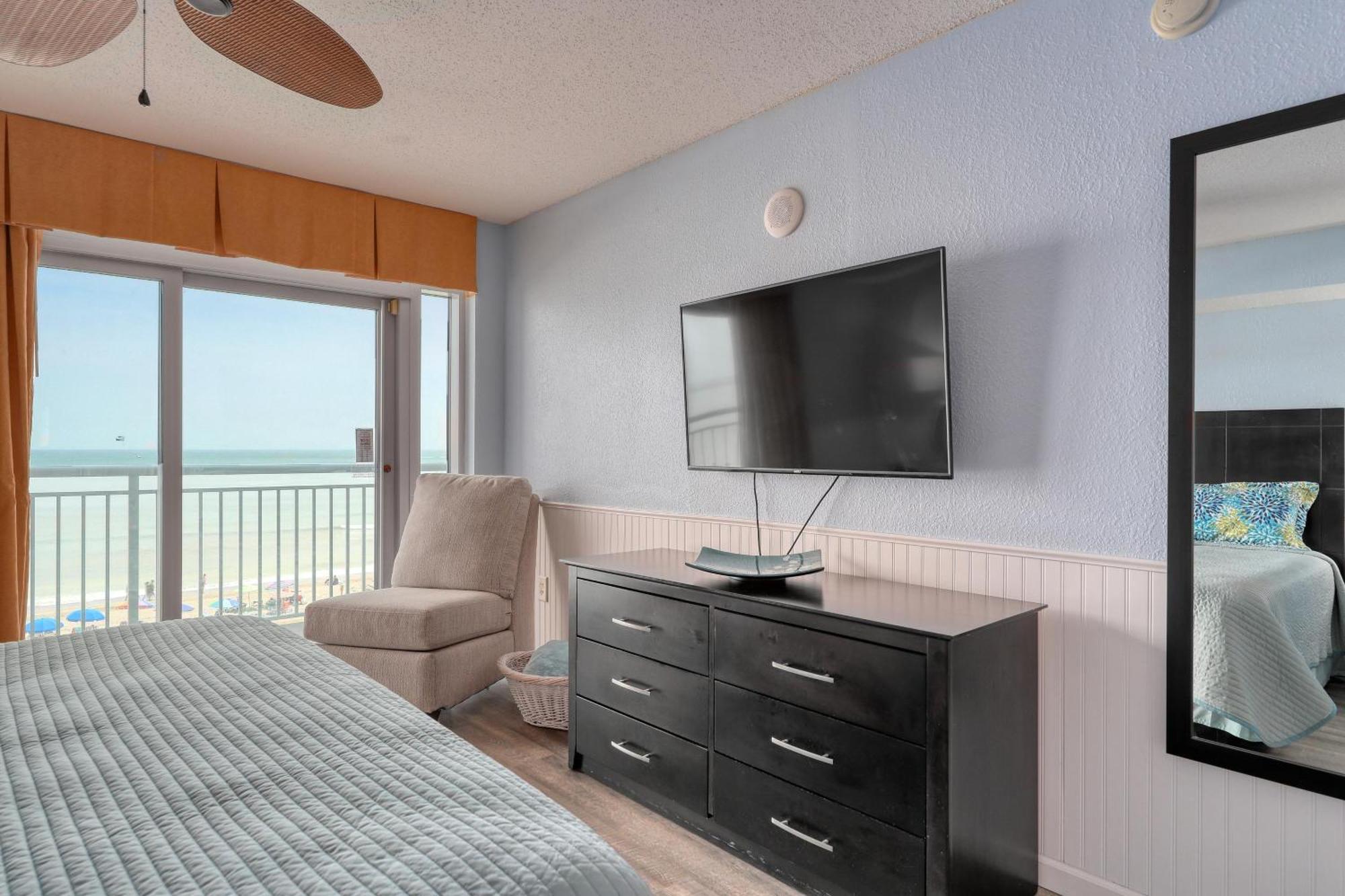 2007 S Ocean Blvd, 0406 - Ocean Front Sleeps 10 *