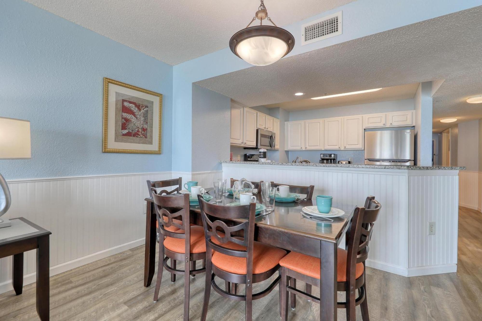 2007 S Ocean Blvd, 0406 - Ocean Front Sleeps 10 Holiday home *