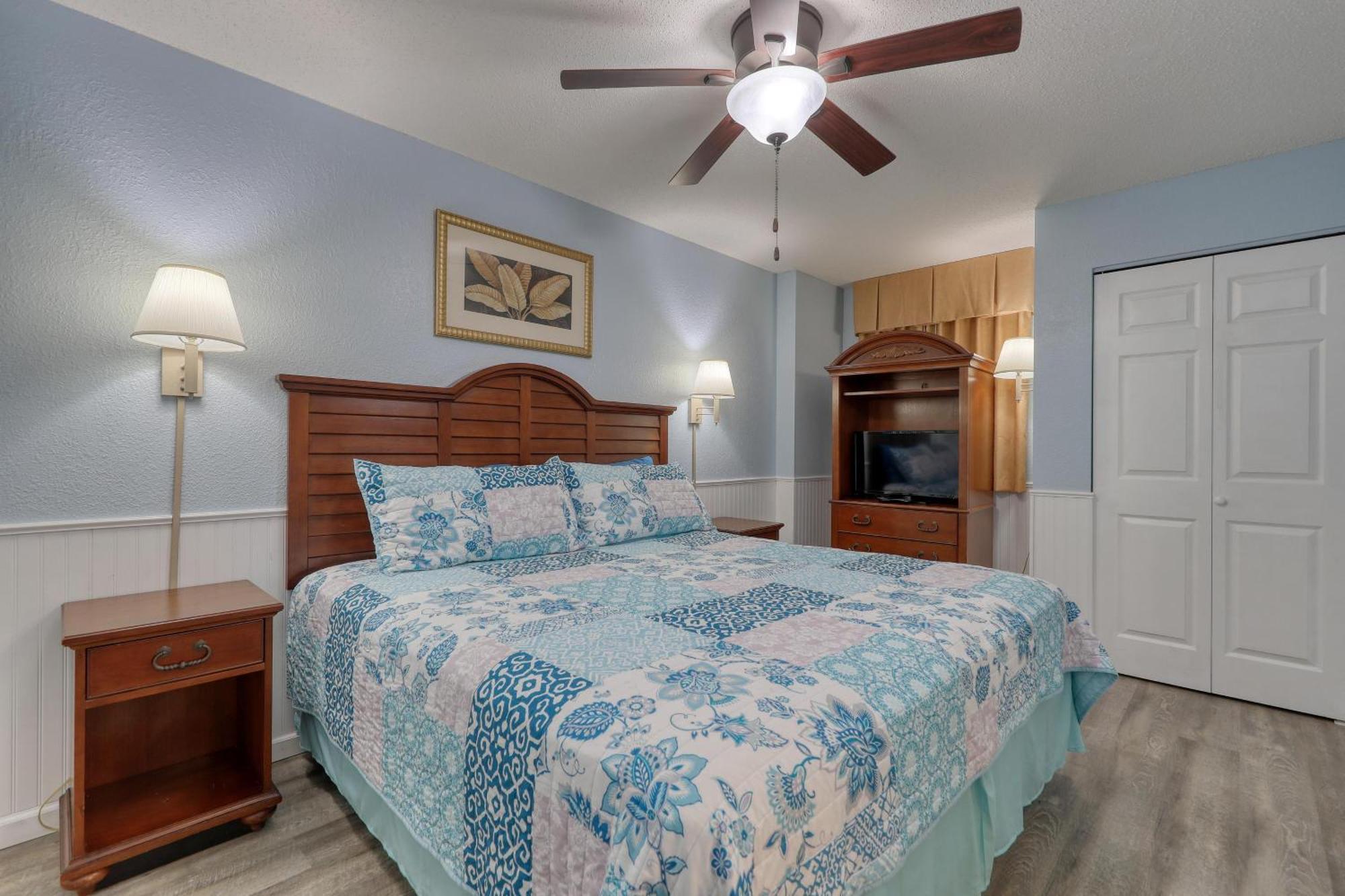Holiday home 2007 S Ocean Blvd, 0406 - Ocean Front Sleeps 10