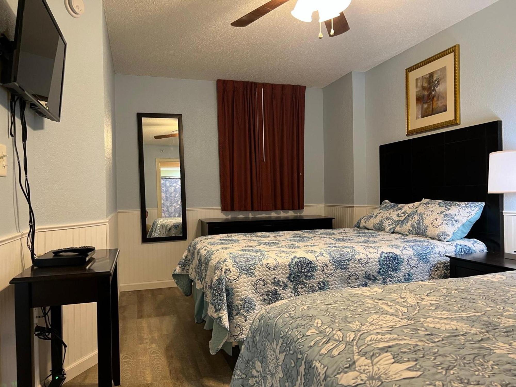 2007 S Ocean Blvd, 0406 - Ocean Front Sleeps 10 Holiday home *