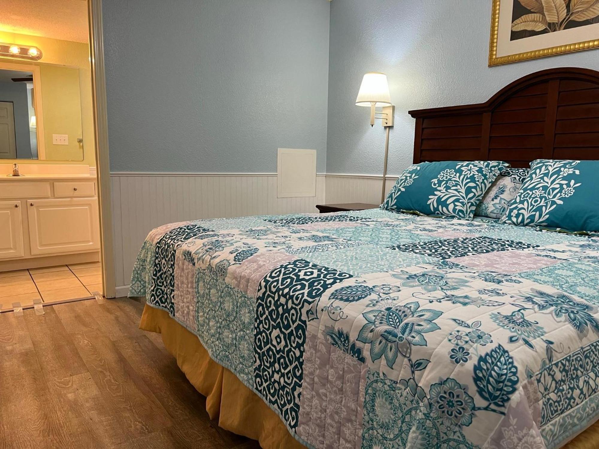 2007 S Ocean Blvd, 0406 - Ocean Front Sleeps 10 Myrtle Beach