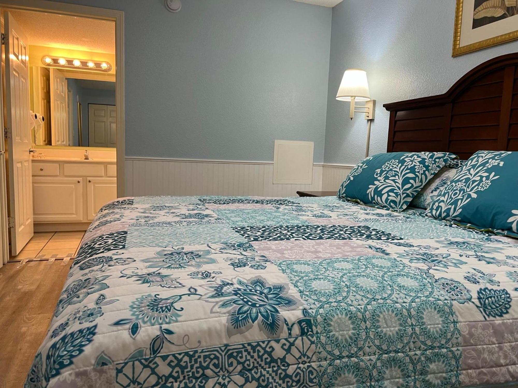 2007 S Ocean Blvd, 0406 - Ocean Front Sleeps 10 * Myrtle Beach