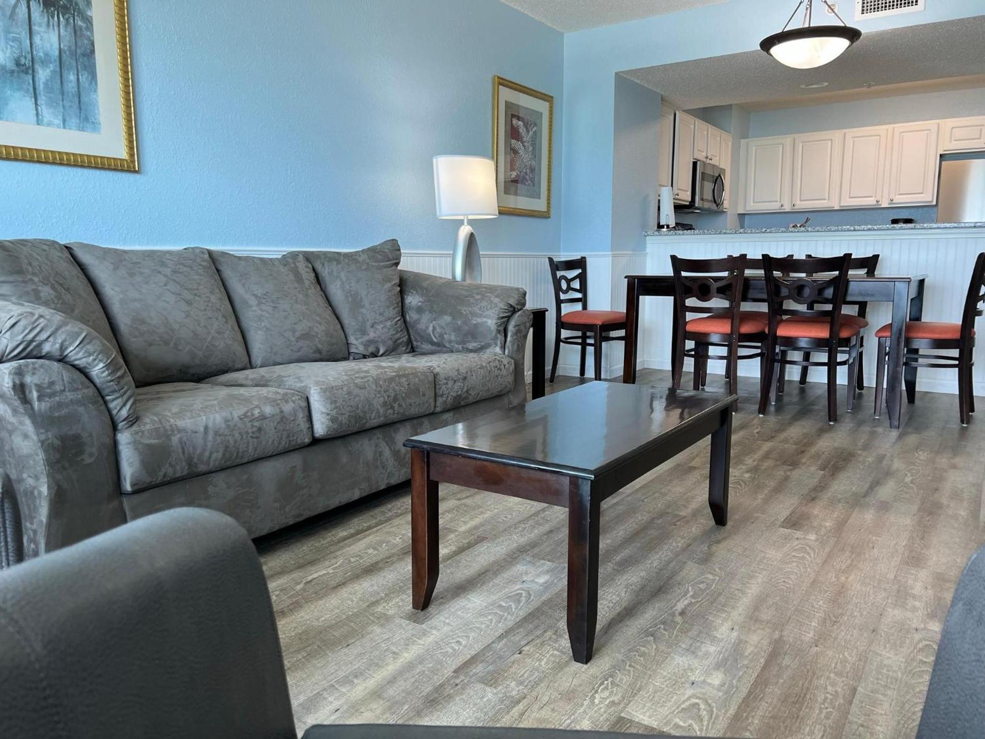 2007 S Ocean Blvd, 0406 - Ocean Front Sleeps 10 Holiday home *