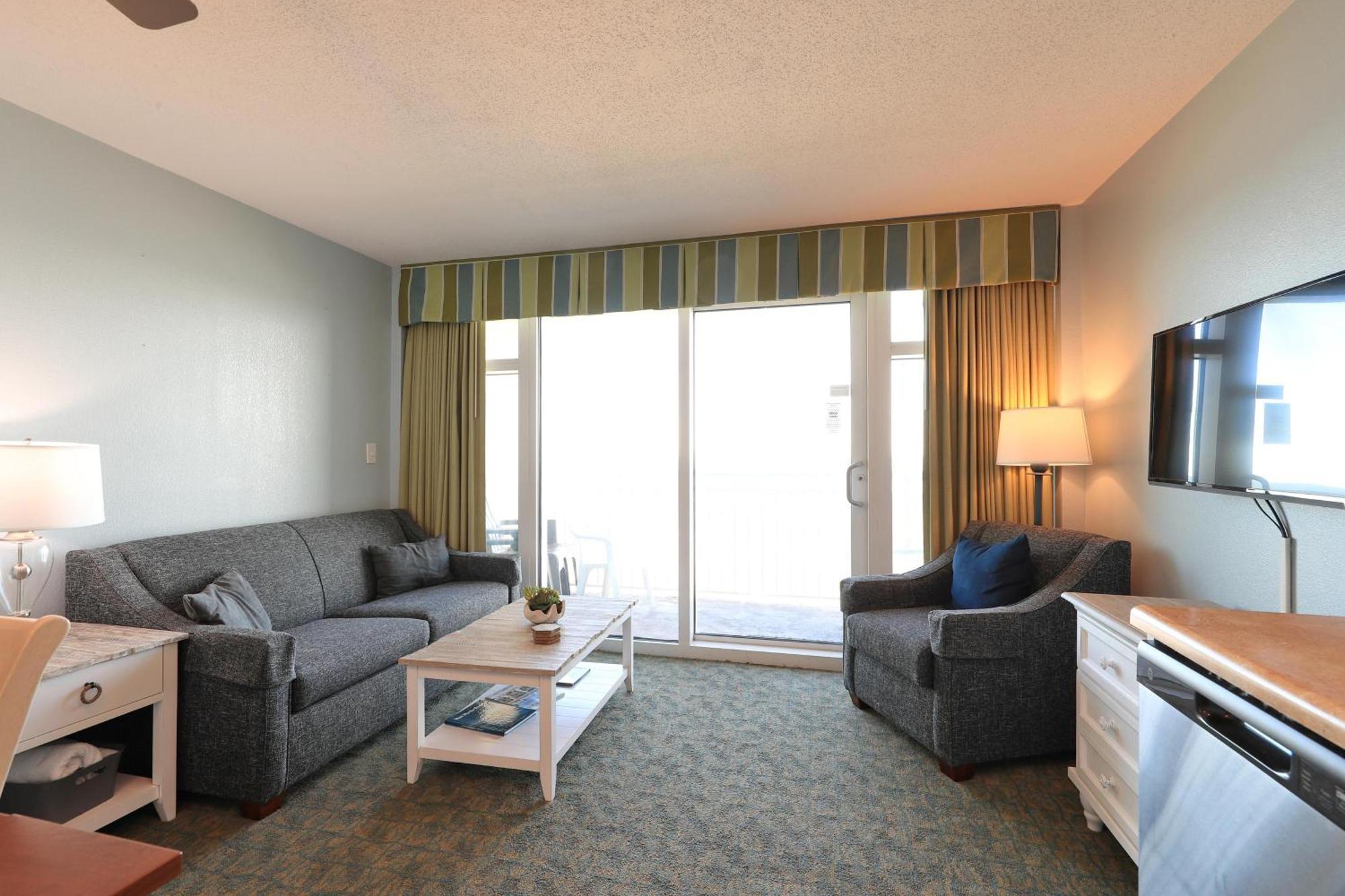 2501 S Ocean Blvd, 0505 - Ocean Front Sleeps 6 Myrtle Beach