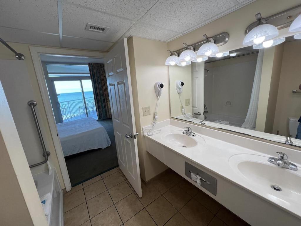 Holiday home 2501 S Ocean Blvd, 0831 - Ocean View Sleeps 8 *