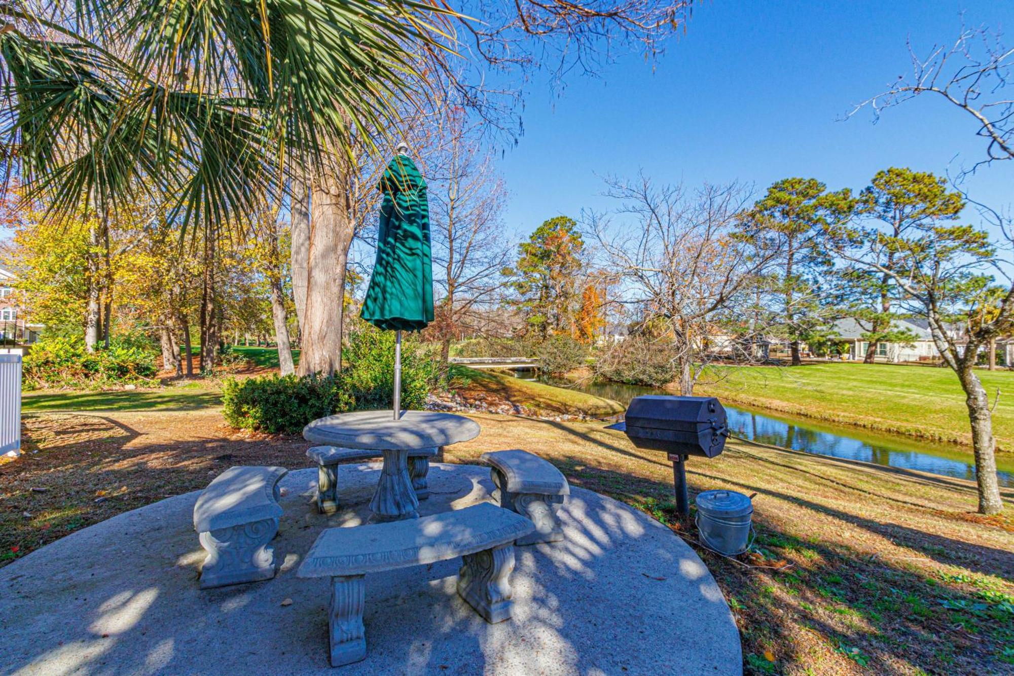 Beautifully Updated Floor 1 Bedroom - Riverwalk At Arrowhead Country Club - Unit 302 Holiday home *