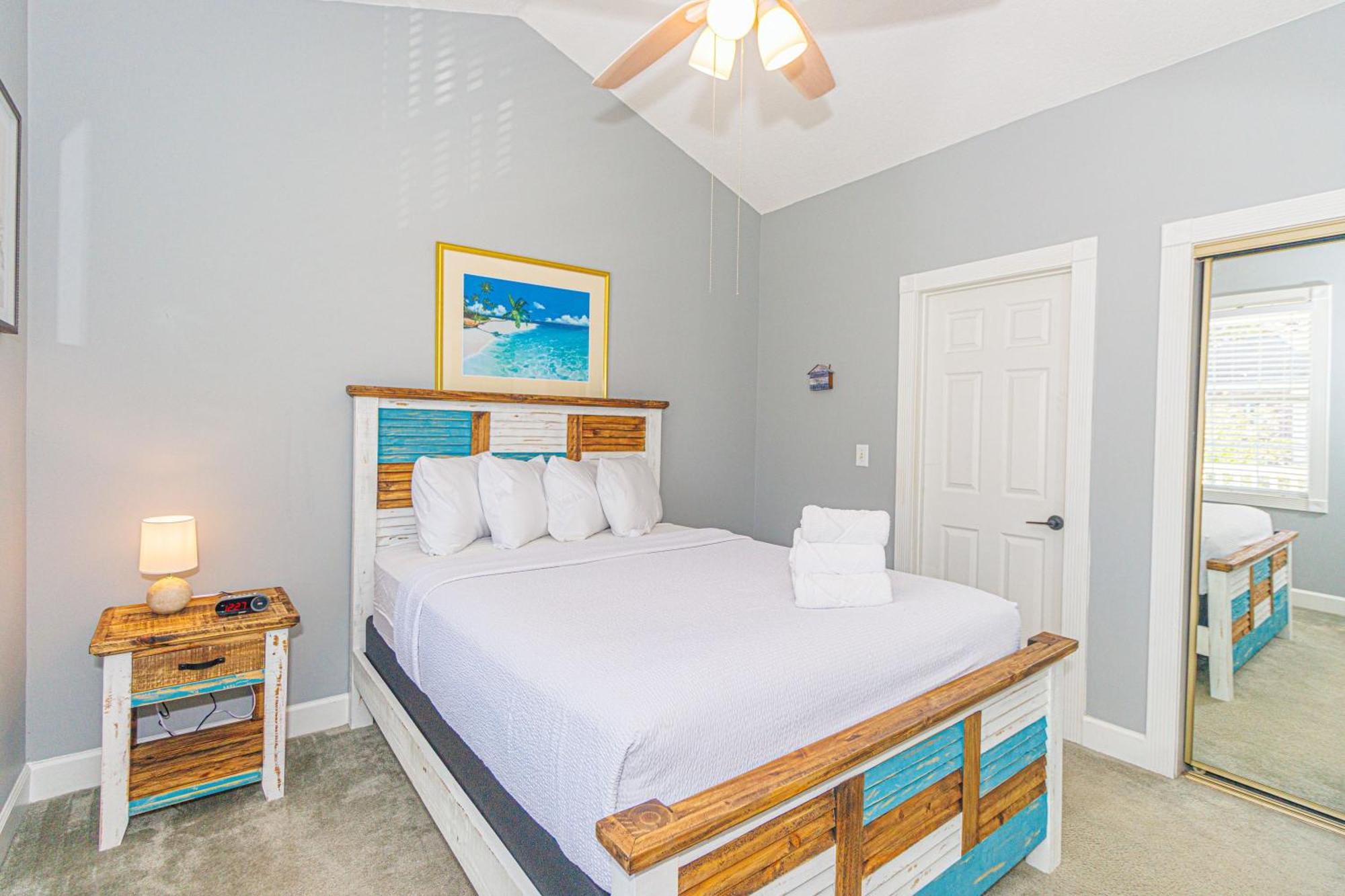 Holiday home Beautifully Updated Floor 1 Bedroom - Riverwalk At Arrowhead Country Club - Unit 302 *