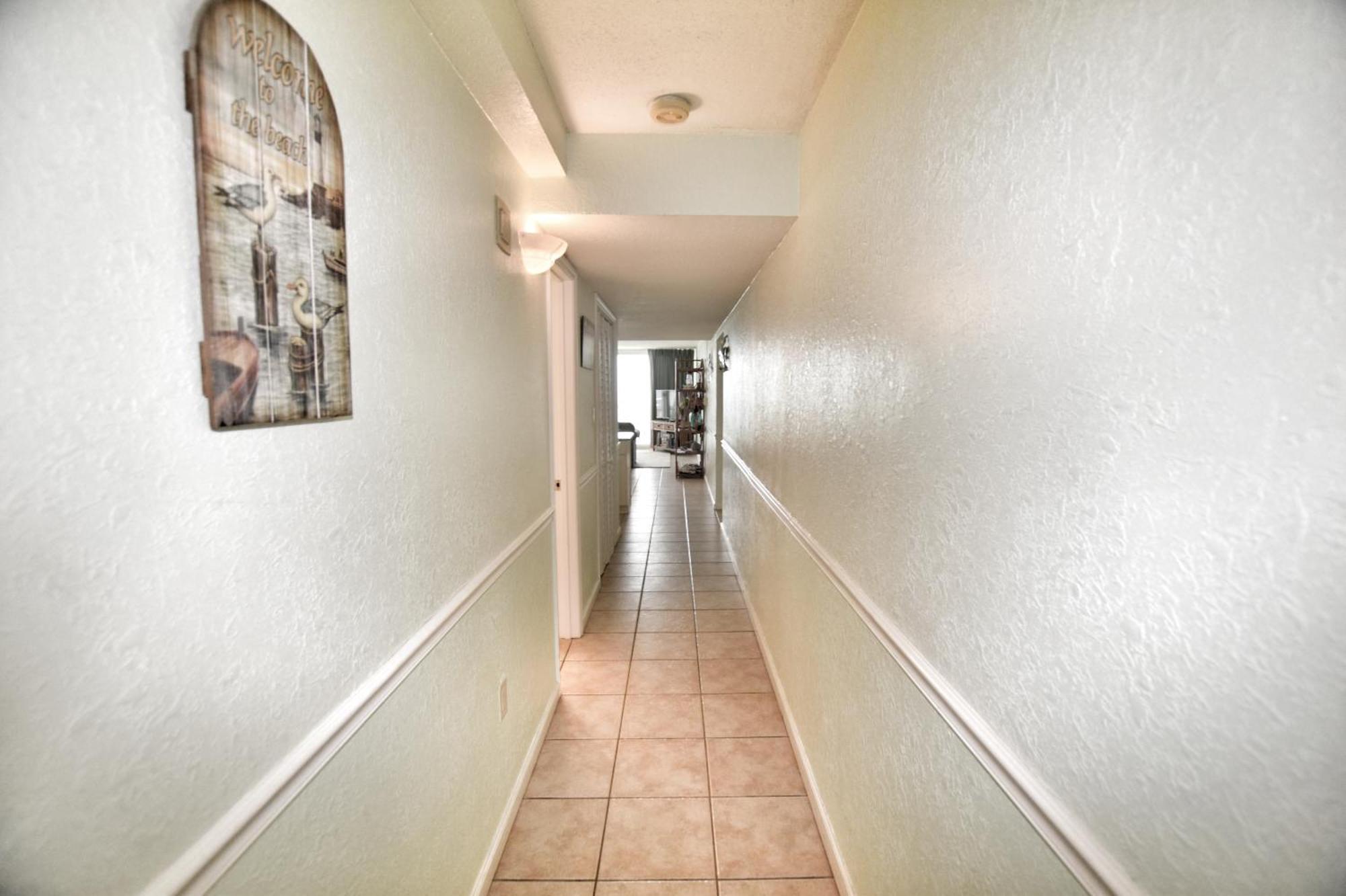 0512 Waters Edge Apartment