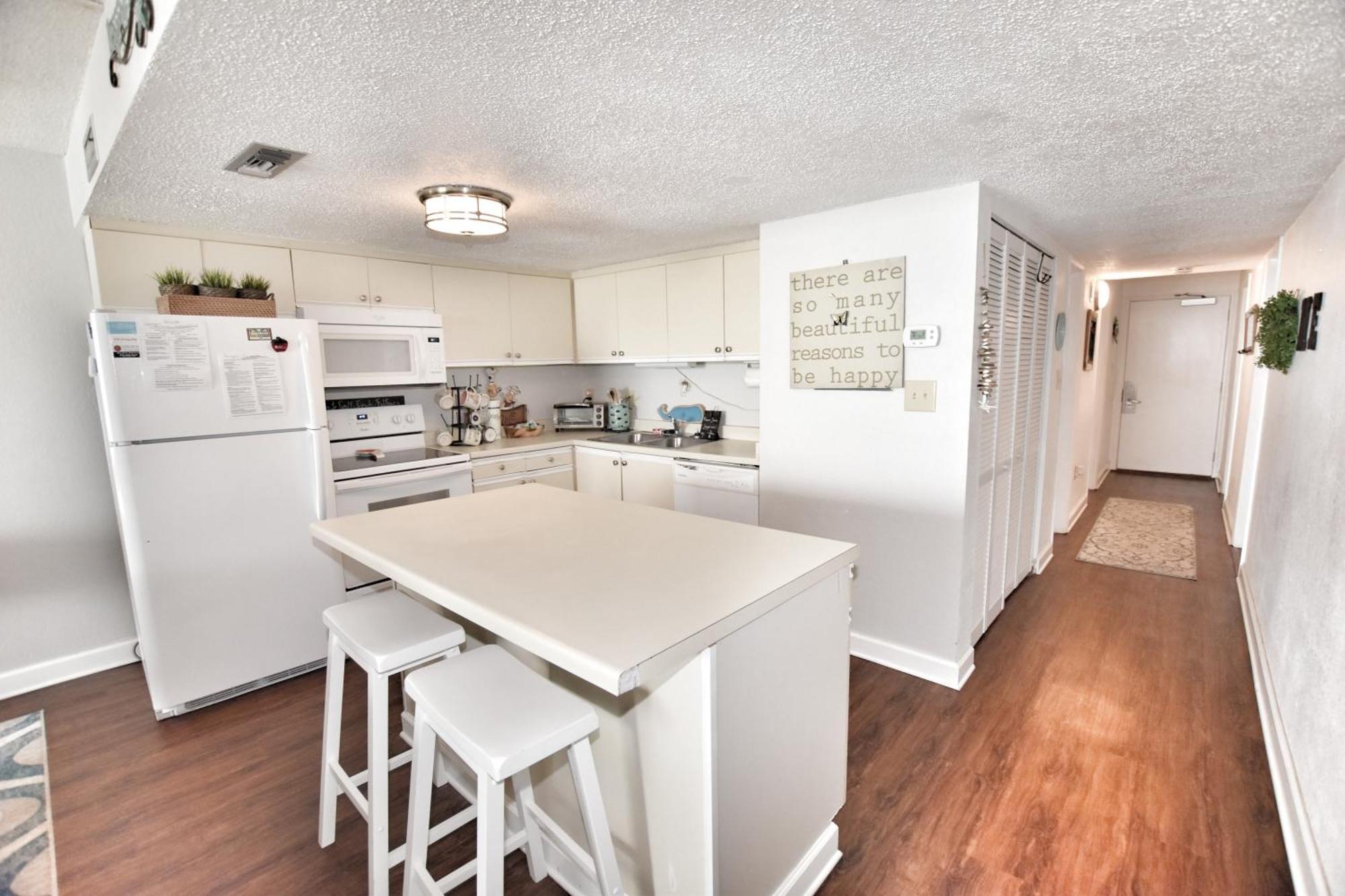 0602 Waters Edge Apartment *