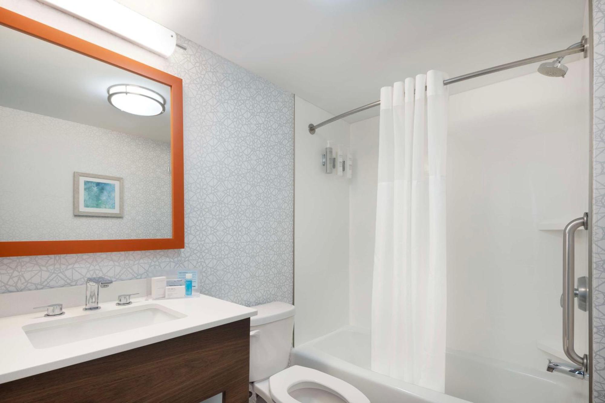 Hampton & Oceanfront 3*