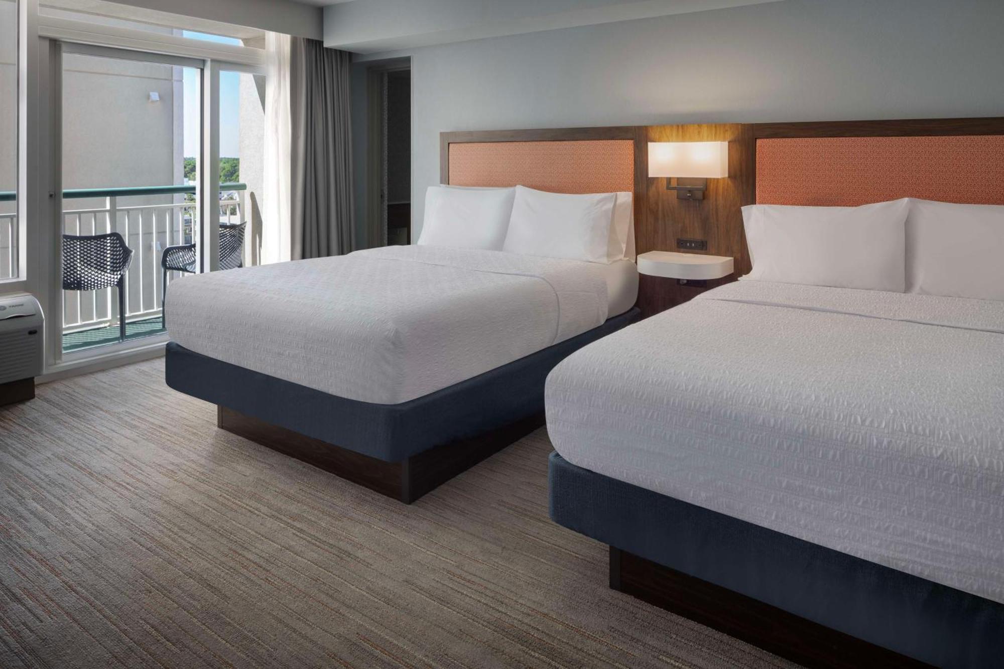 Hampton & Oceanfront 3*