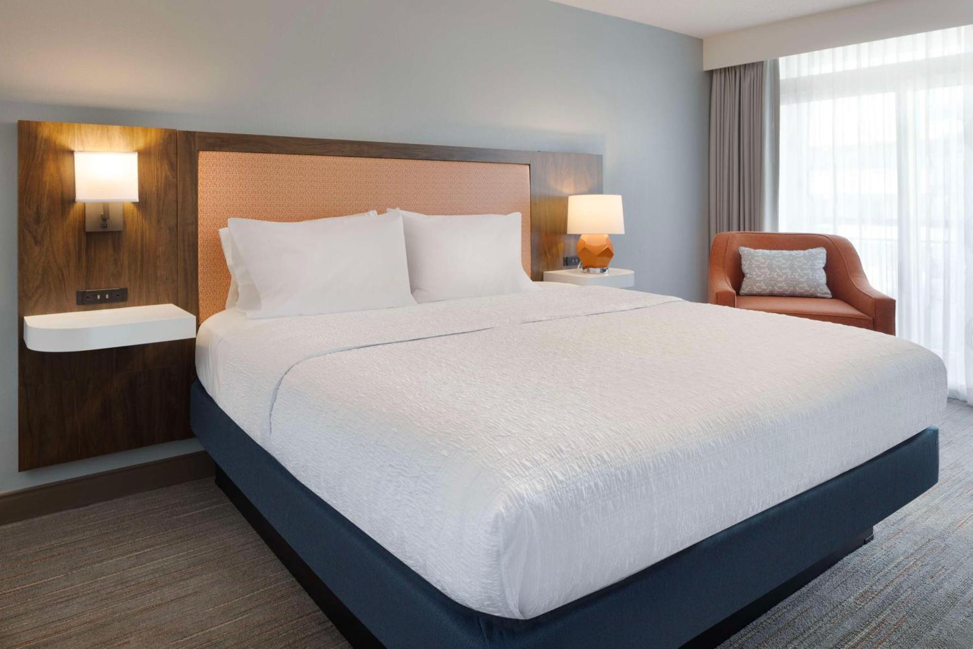 Hampton & Oceanfront 3*