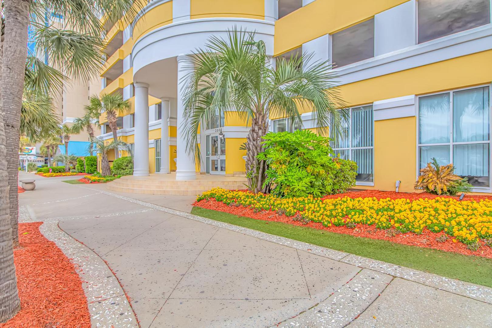 Pristine Oceanfront Oasis With Breathtaking Views- Camelot 1614 Myrtle Beach