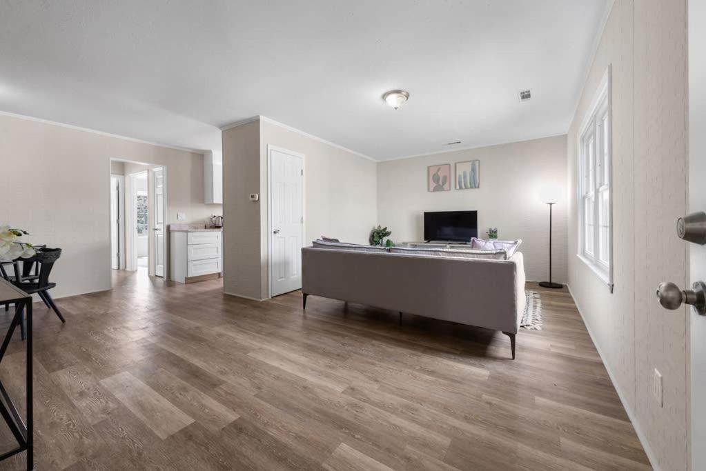 Viagem Bright 2br Parking 1 Block To The * Myrtle Beach