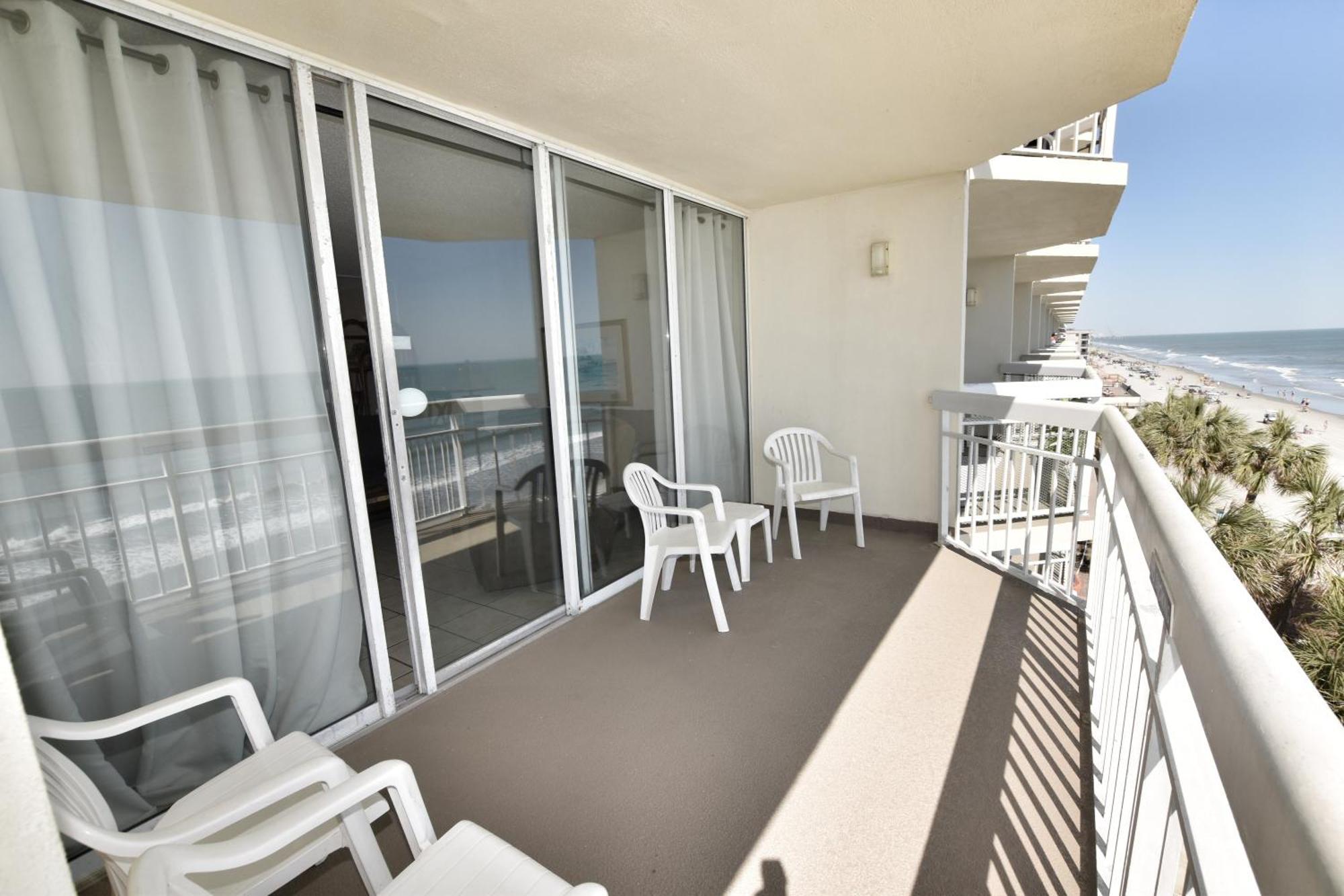 0412 Waters Edge Apartment