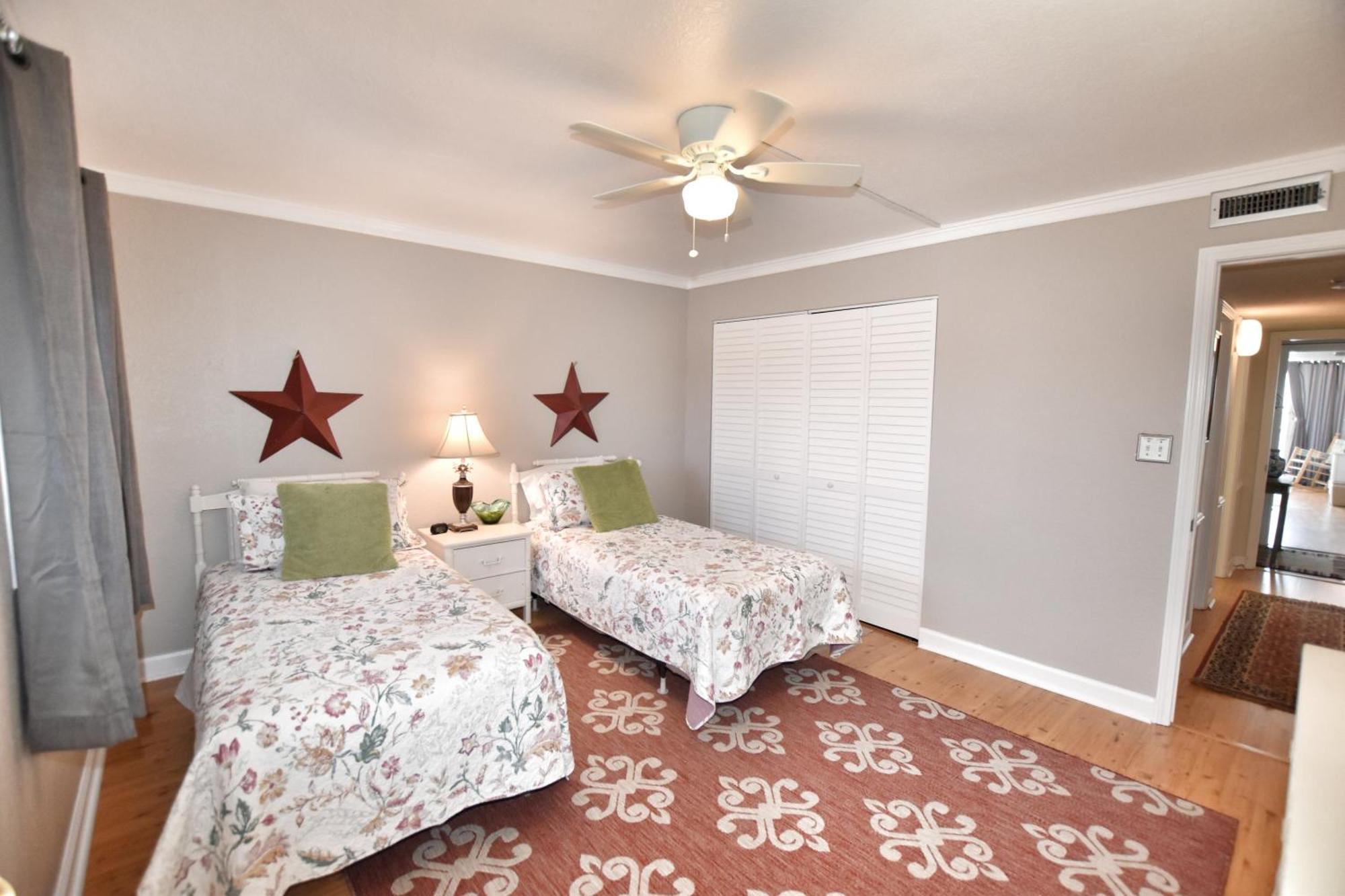 0401 Waters Edge Apartment *