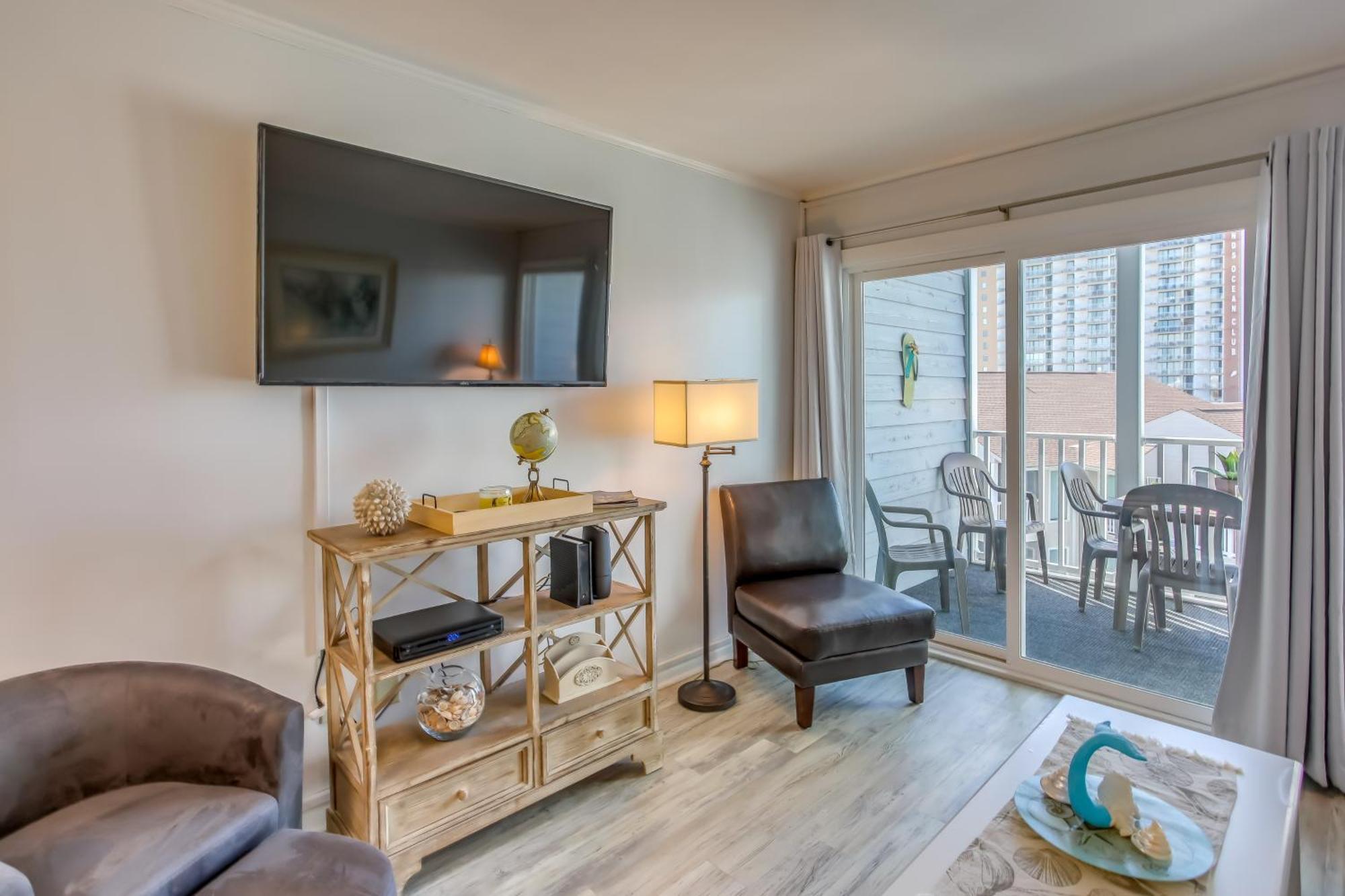 Apartment Myrtle - Steps To Ocean And Apache Pier!