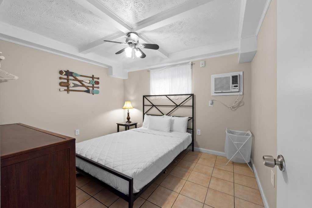 Apartment Comfy 1Br By The Beach With Pool & Parking *