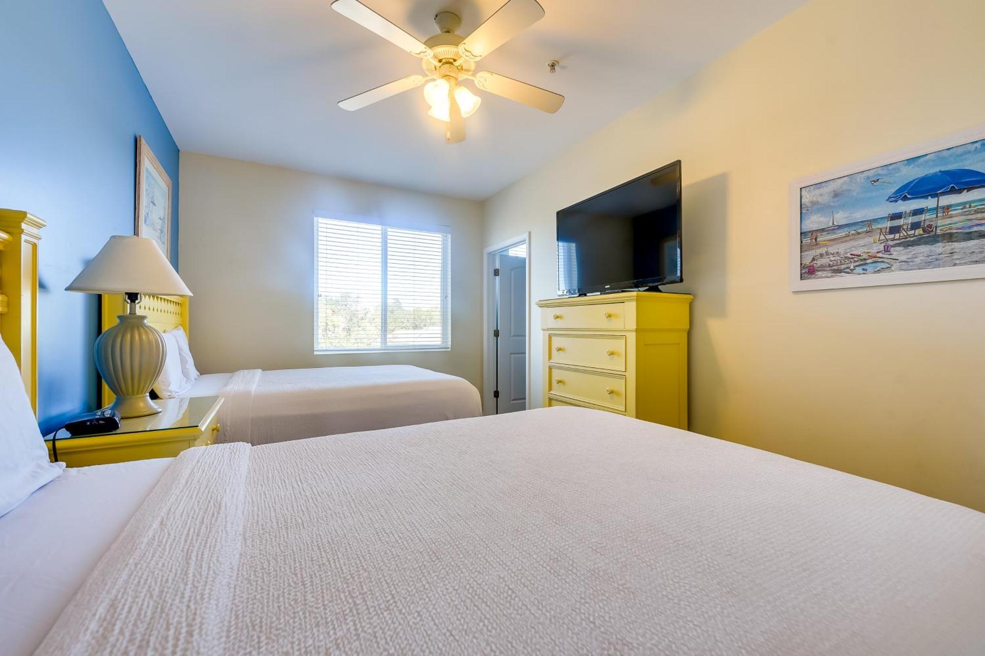 Roomy North Myrtle Condo, Walk To *