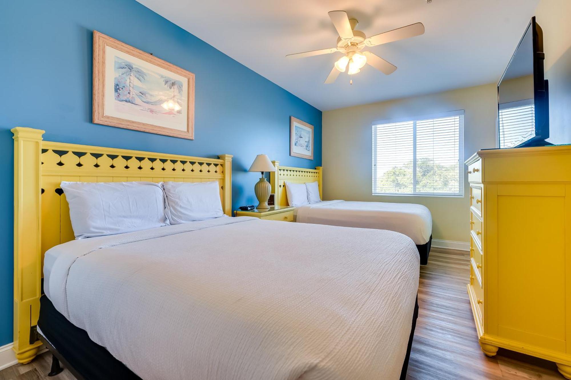 Roomy North Myrtle Condo, Walk To * Myrtle Beach