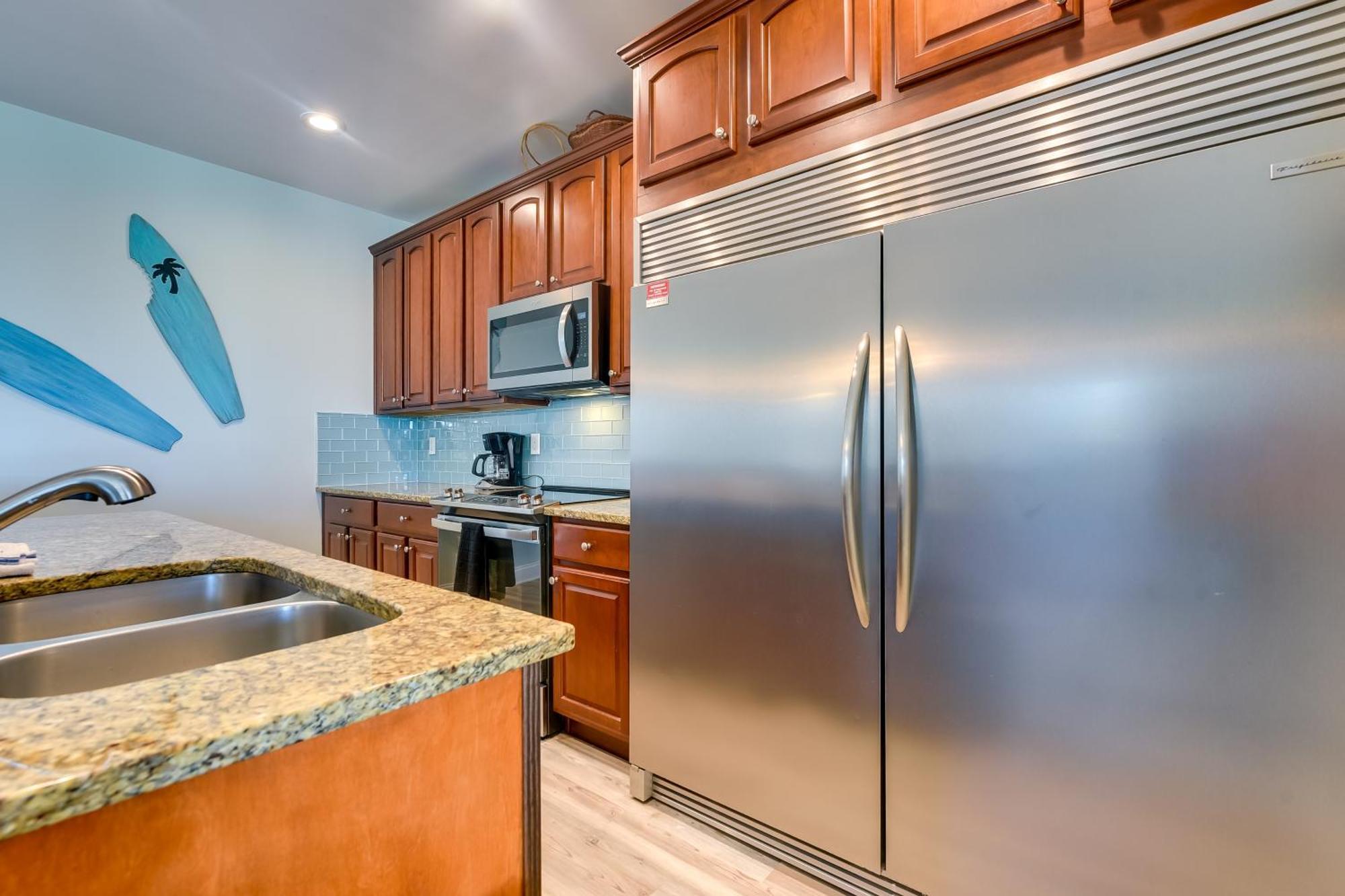 Roomy North Myrtle Condo, Walk To Apartment
