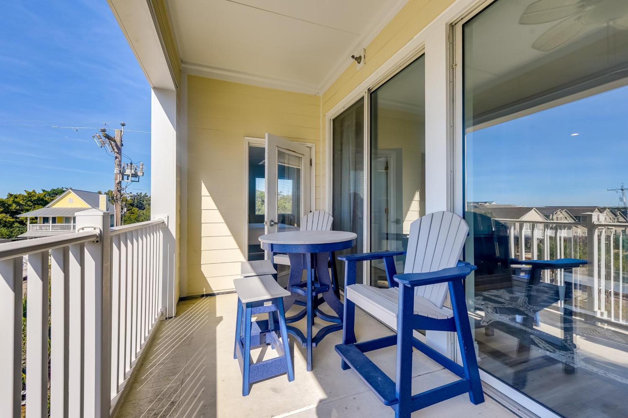 Roomy North Myrtle Condo, Walk To *