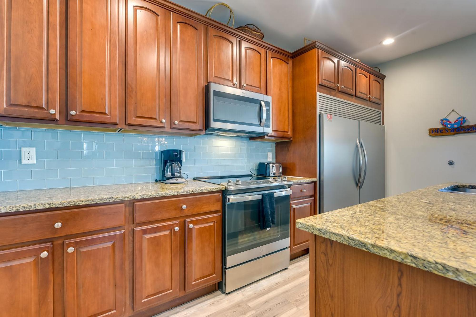 Roomy North Myrtle Condo, Walk To Apartment Myrtle Beach