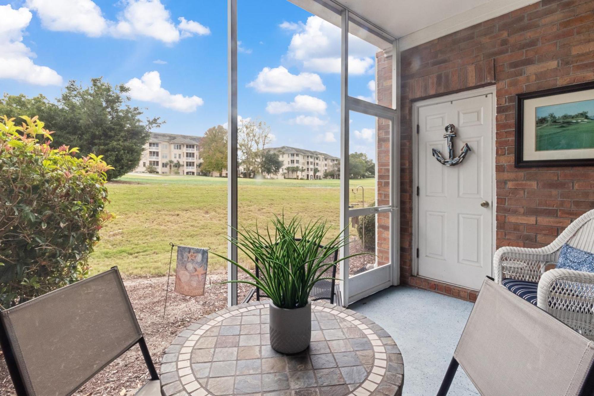 Apartment Wedgewood #413 *