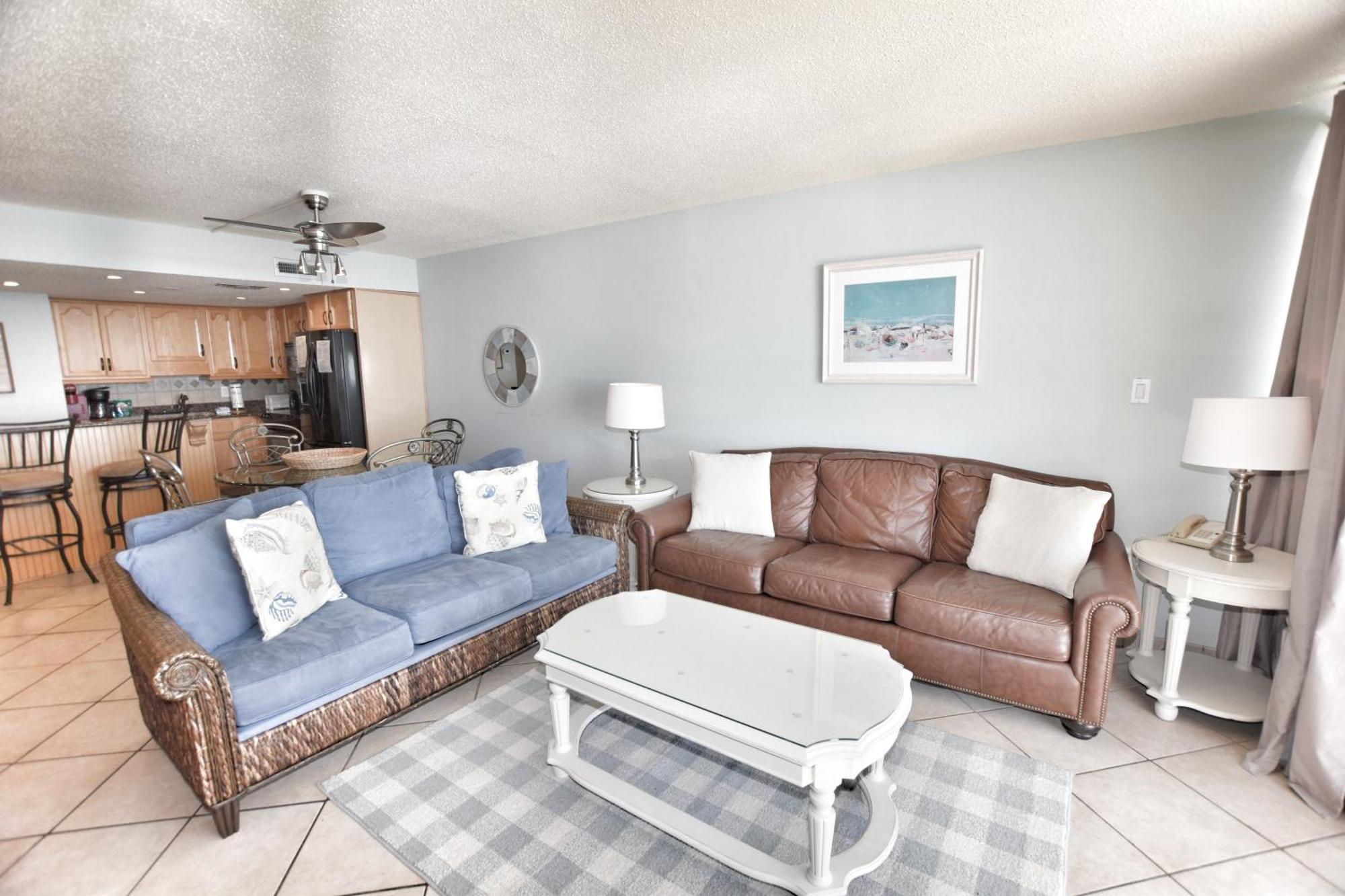 0611 Waters Edge Apartment