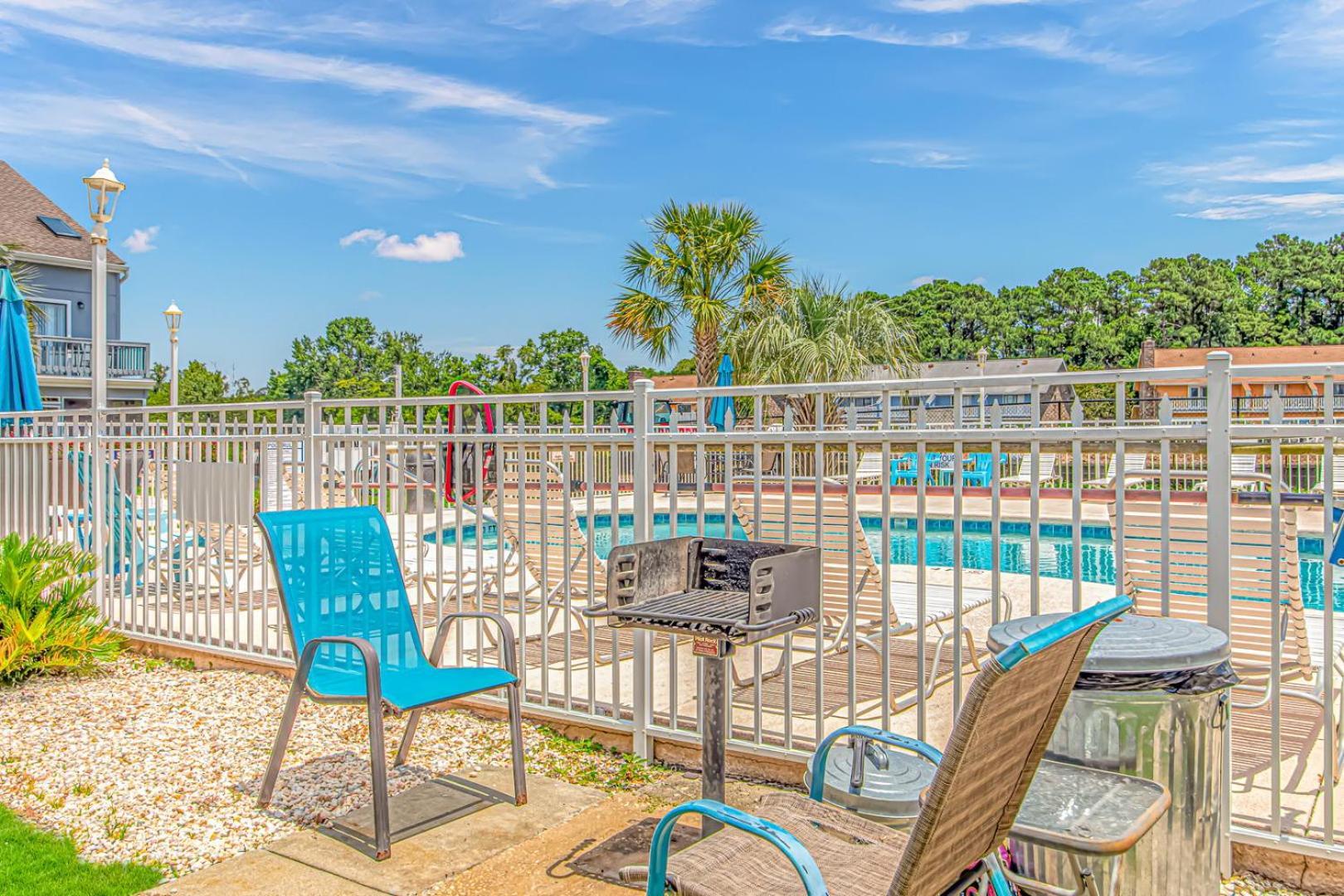 2 Bed 2 Bath Ground Level Golf Colony 33i Only 2 Miles To The Myrtle Beach