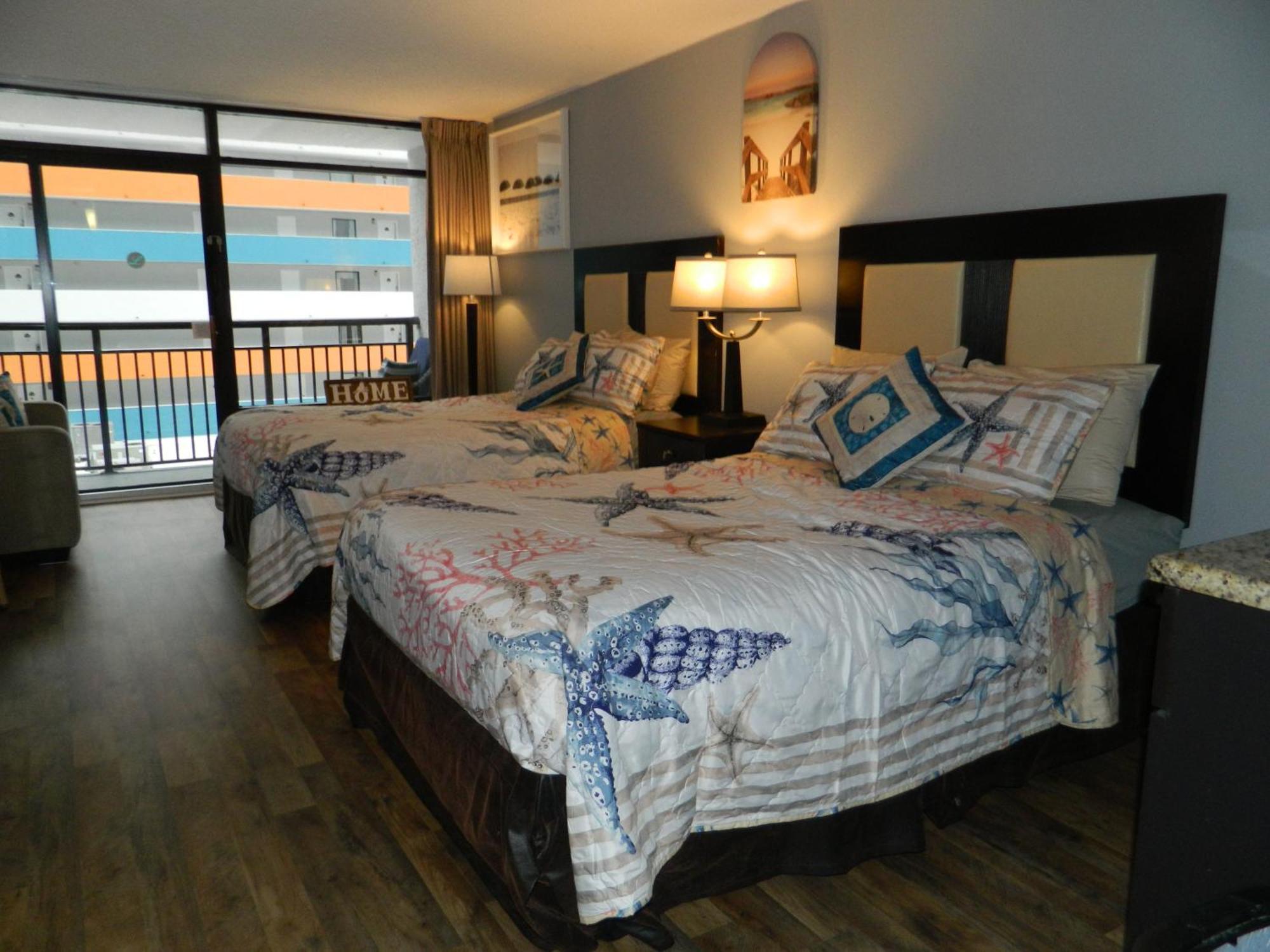 Lee's Myrtle Apartment *