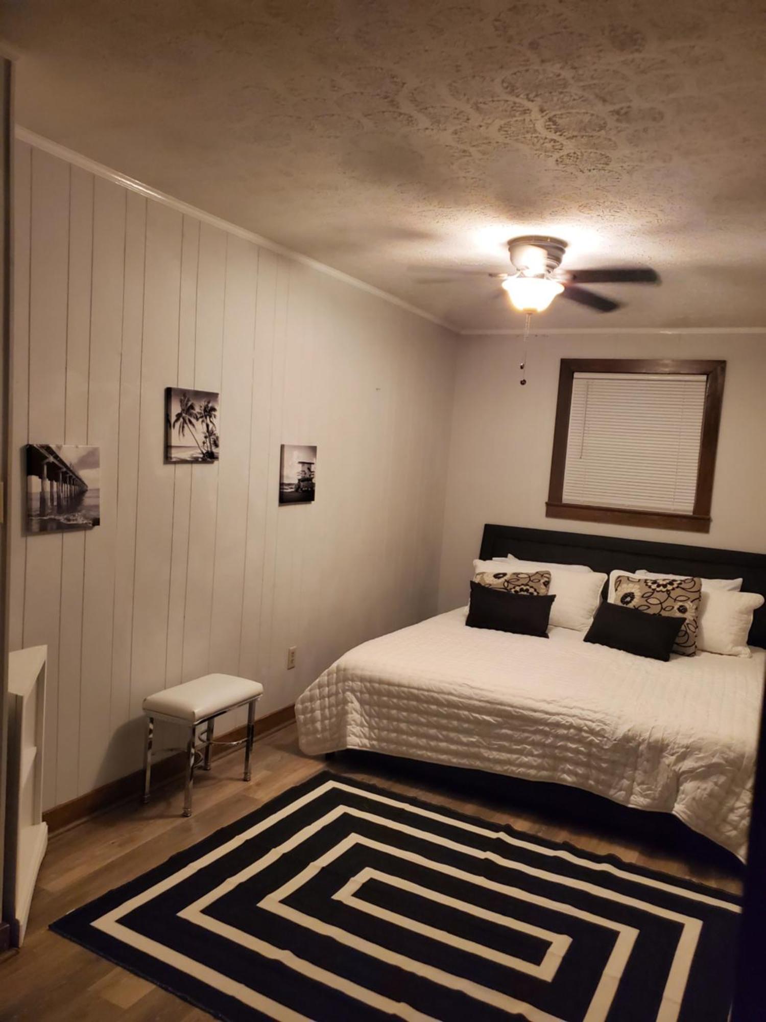 Hotel Downtown Mb House New Furniture 4*