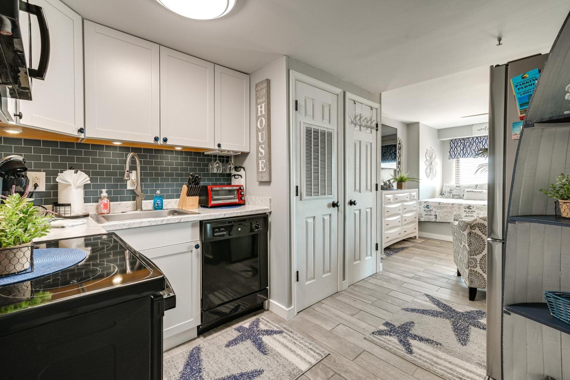 Apartment Renovated Oceanfront With Balcony Myrtle Beach