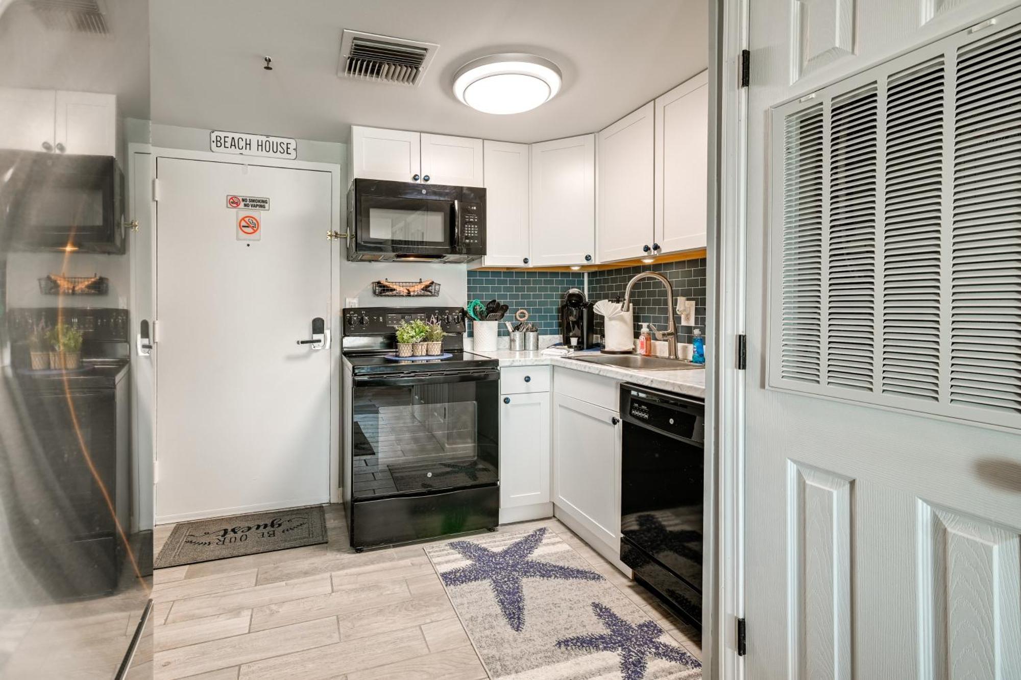 Apartment Renovated Oceanfront With Balcony