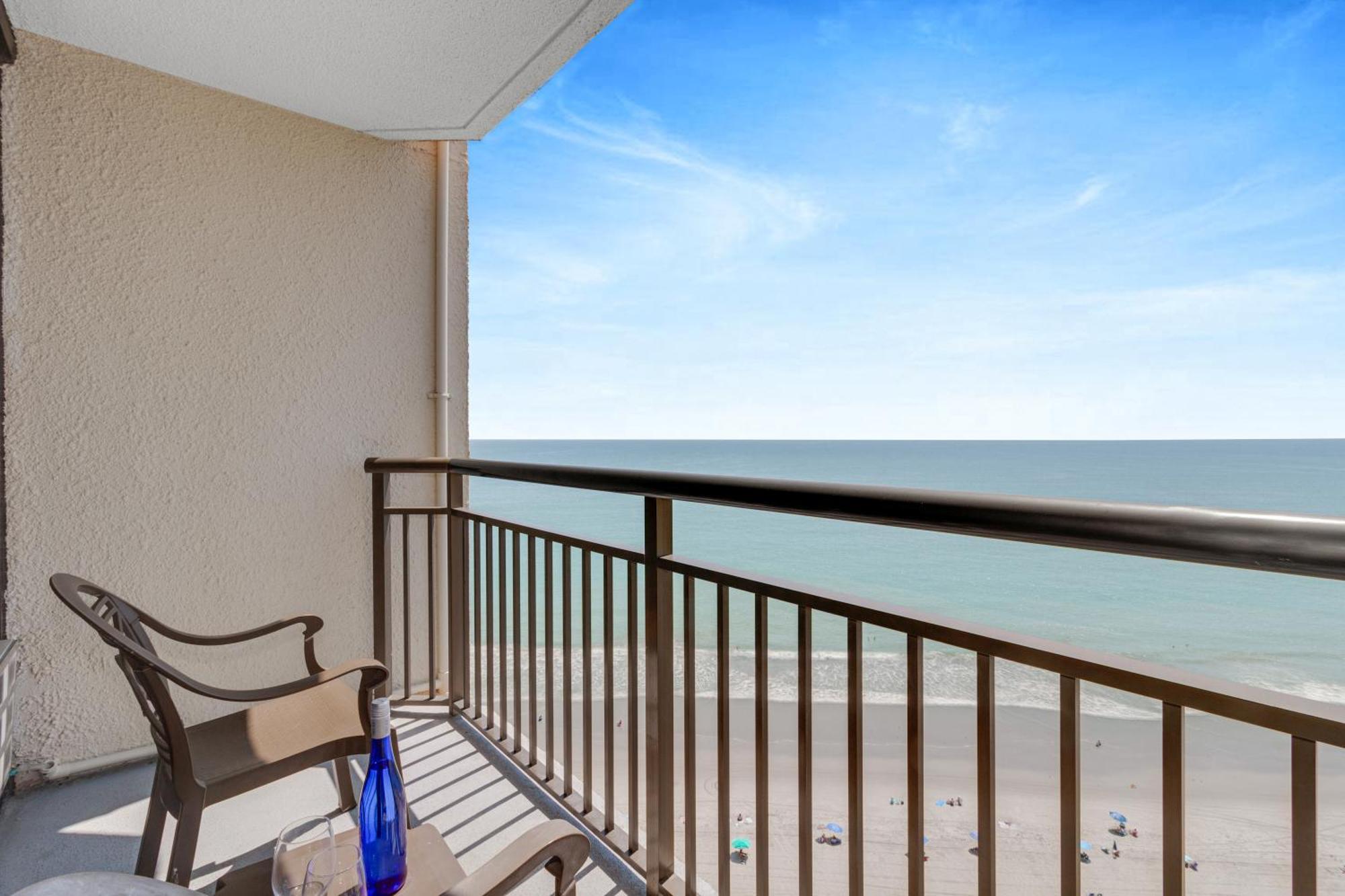 Apartment Oceanview Escape With Steps Away! 1828 Myrtle Beach