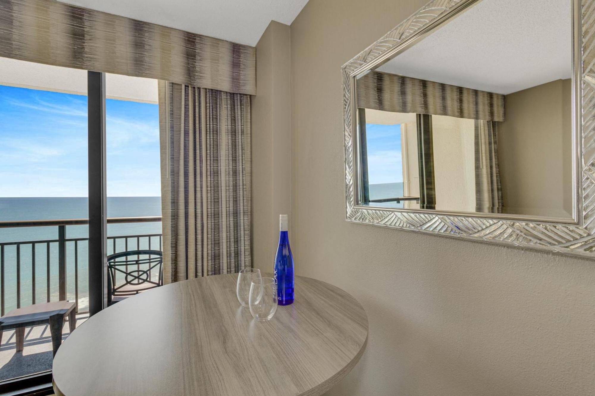 Apartment Oceanview Escape With Steps Away! 1828