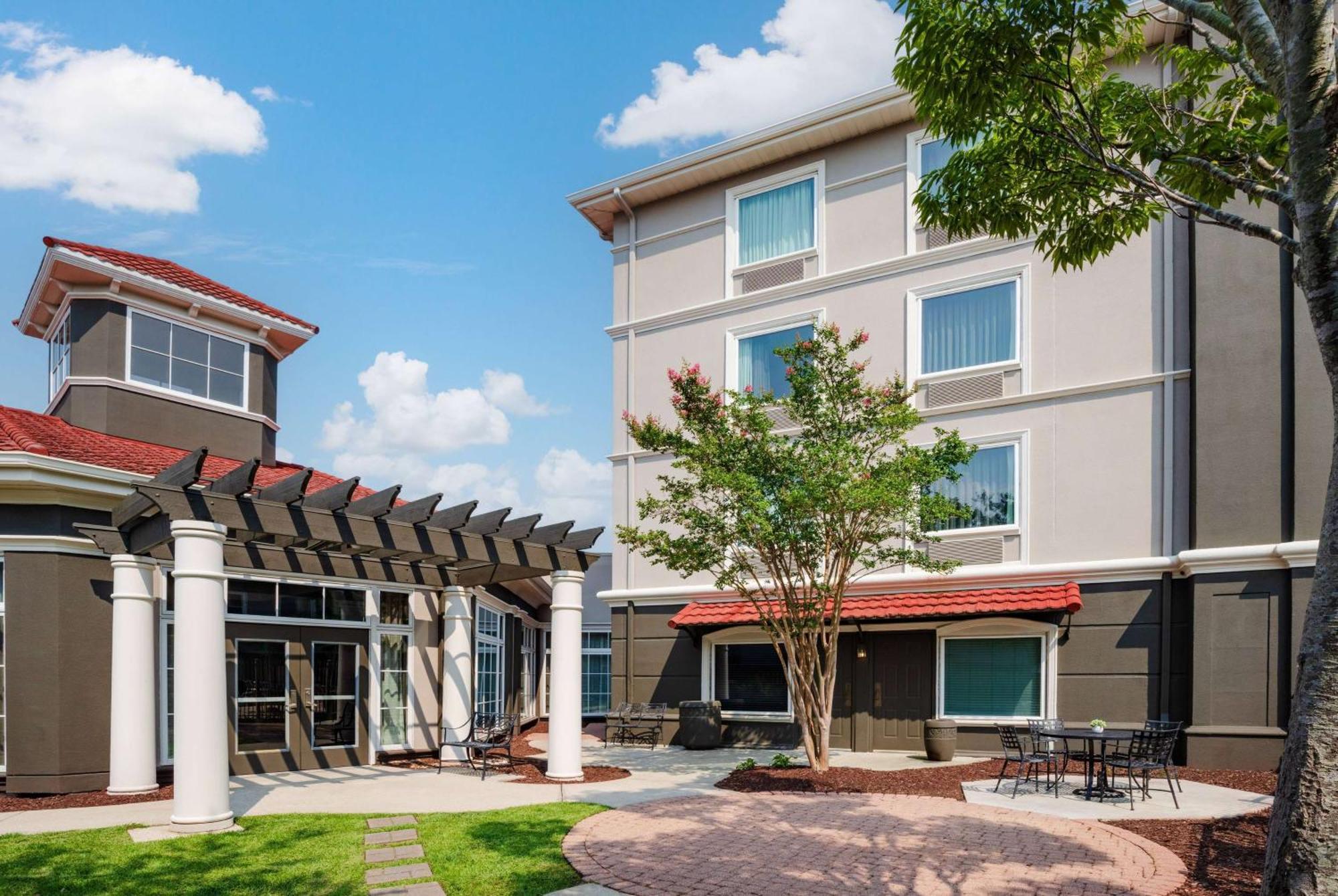 La Quinta By Wyndham Myrtle Broadway Area