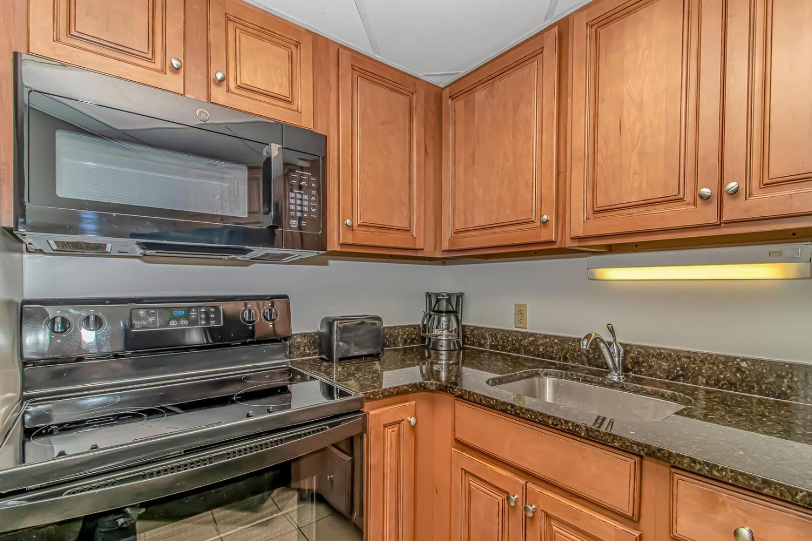 Oceanview 1 Bedroom Suite! Landmark 348! Perfect For 6 Guests! Holiday home Myrtle Beach